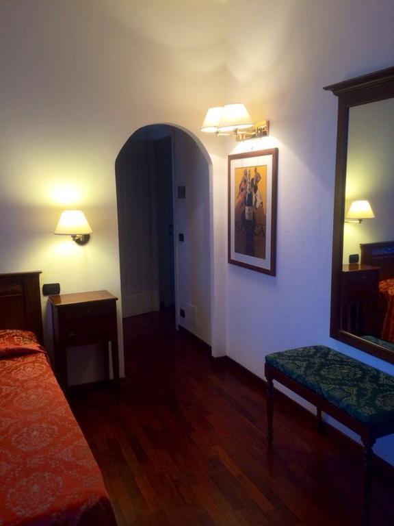 Villa Chiara Hotel カネッリ エクステリア 写真