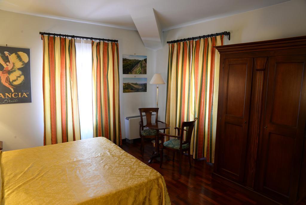 Villa Chiara Hotel カネッリ エクステリア 写真