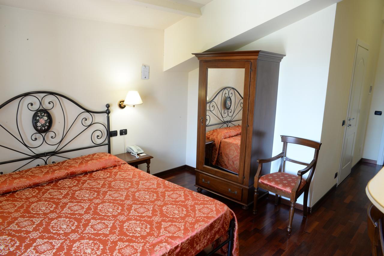 Villa Chiara Hotel カネッリ エクステリア 写真